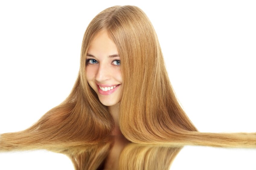 Qual é o melhor método de alisar cabelos loiros?