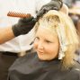 Como cuidar dos cabelos com mechas californianas - Cabelos Loiros
