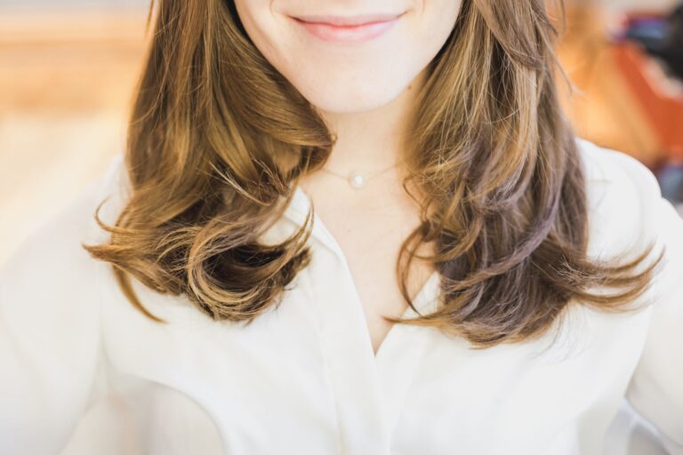 Balayage, luzes ou mechas: a diferença entre as técnicas e qual combina com você
